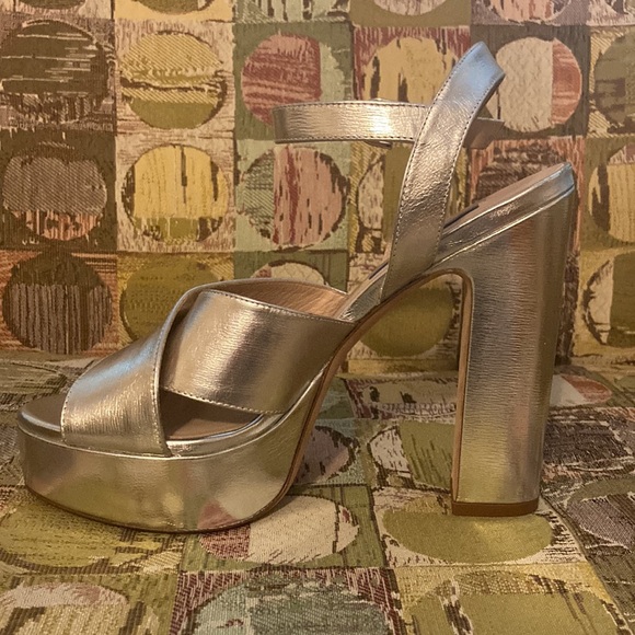 Stuart Weitzmann silver, strappy platforms size 9 - Picture 6 of 16
